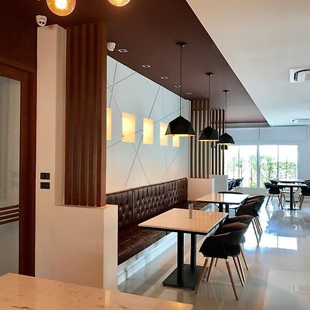 Chantra Hotel Sa Kaeo Exteriör bild